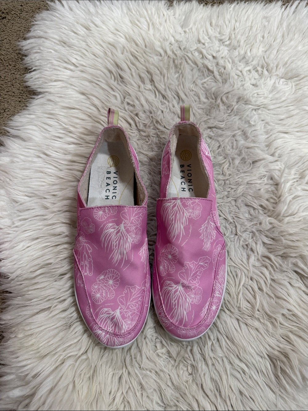 WOMENS VIONIC VENICE MALIBU SLIP-ON CANVAS
SNEAKER - PROTEUS
JELLYFISH - PINK 10